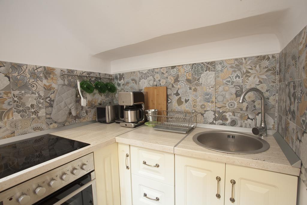 Green Door Apartment Sibiu Phòng bức ảnh